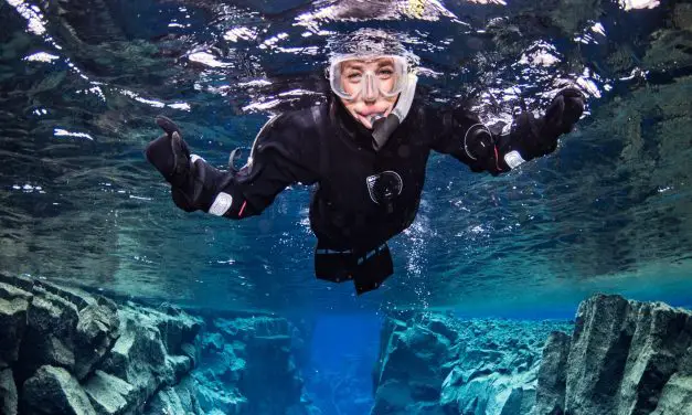 How to Snorkel With Glasses: Dive into a Clear Underwater World!